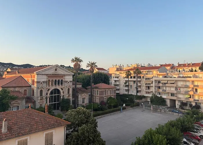 Anatole Terrace, Wi-fi, Downtown, Ideal For 2 People *