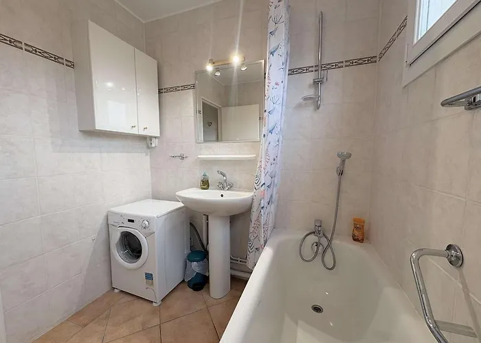 Anatole Terrace, Wi-fi, Downtown, Ideal For 2 People Hyères