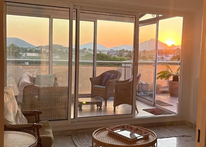 Appartement Anatole Terrace, Wi-fi, Downtown, Ideal For 2 People